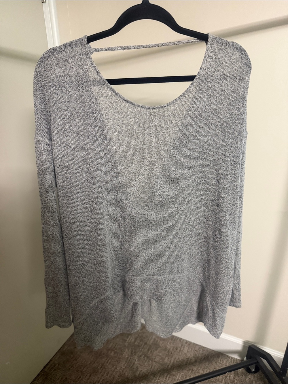 Express Heathered Gray Scoop Neck Long Sleeve Top
